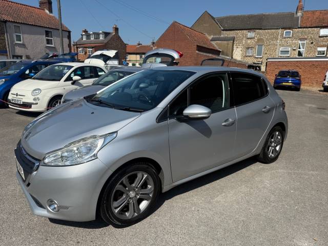 2015 Peugeot 208 1.2 208 ALLURE