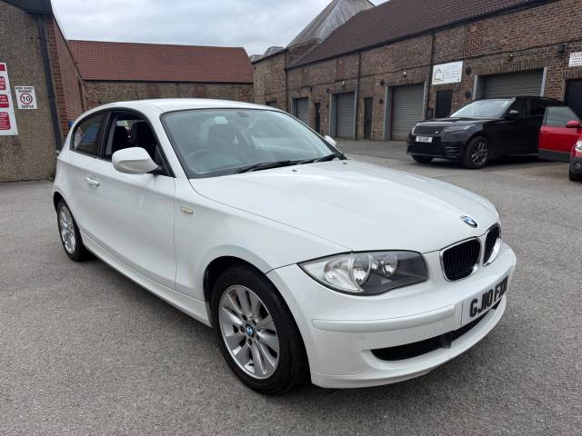 BMW 1 Series 2.0 116I ES Hatchback Petrol White