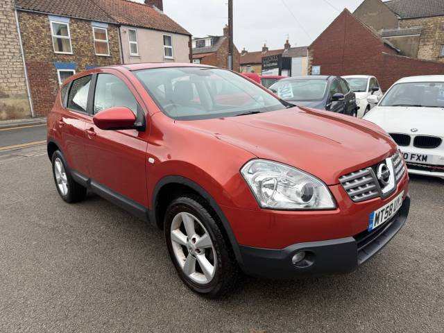Nissan Qashqai 1.6 QASHQAI ACENTA Hatchback Petrol Orange