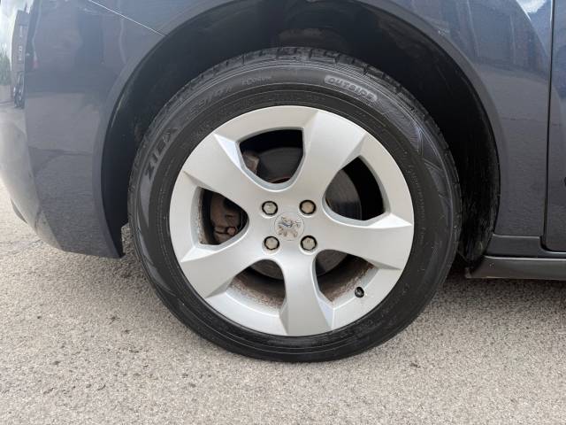 2013 Peugeot 3008 2.0 3008 ACTIVE HDI